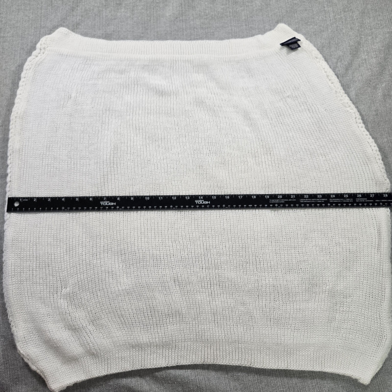 Knitwear By Anastasia White Knit Square Shawl Scarf Textured Euc Winter Layering — image 7 of 8